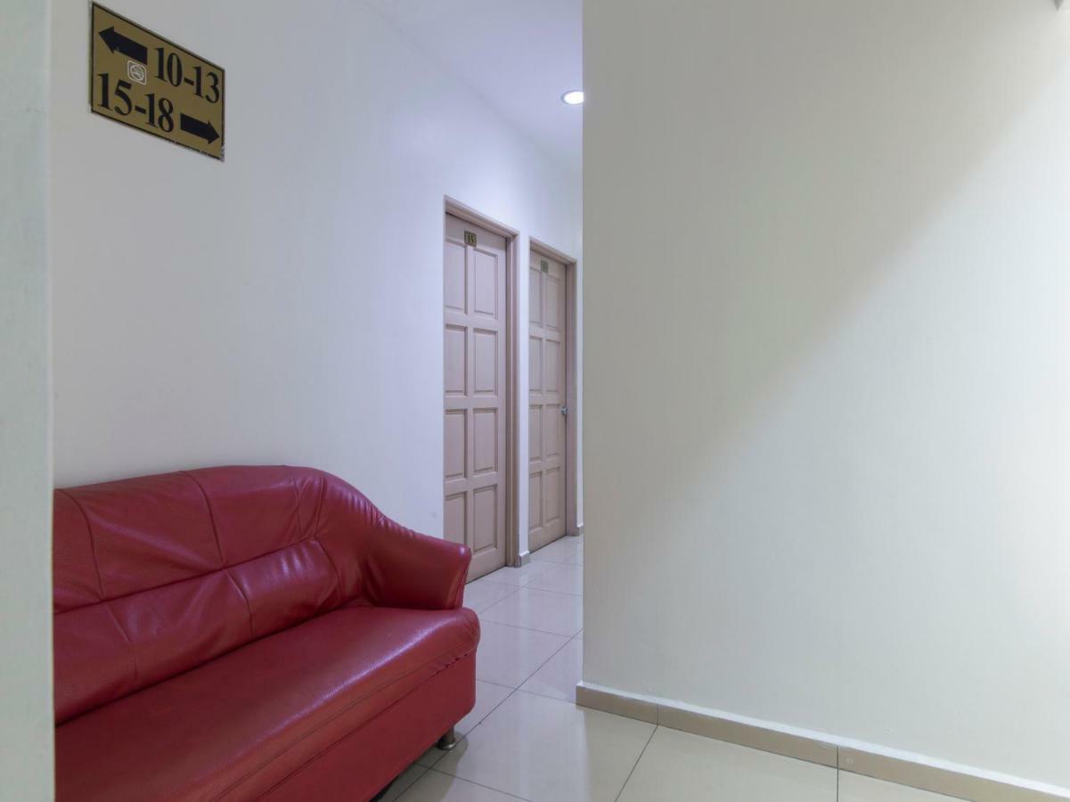 Oyo 44072 Mines Cempaka Hotel Нілай Екстер'єр фото