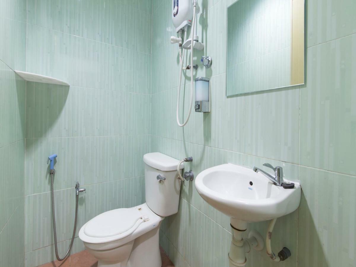Oyo 44072 Mines Cempaka Hotel Нілай Екстер'єр фото