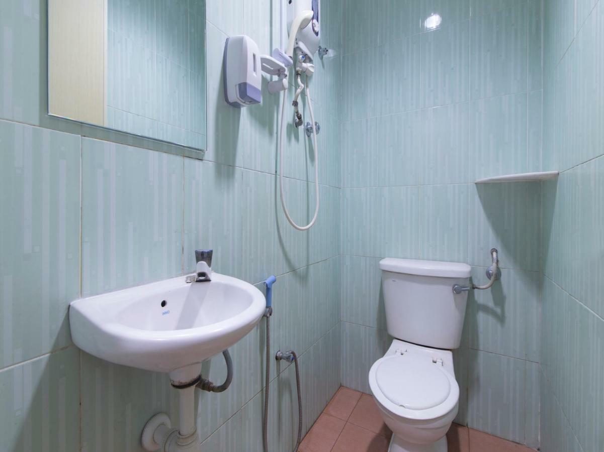 Oyo 44072 Mines Cempaka Hotel Нілай Екстер'єр фото