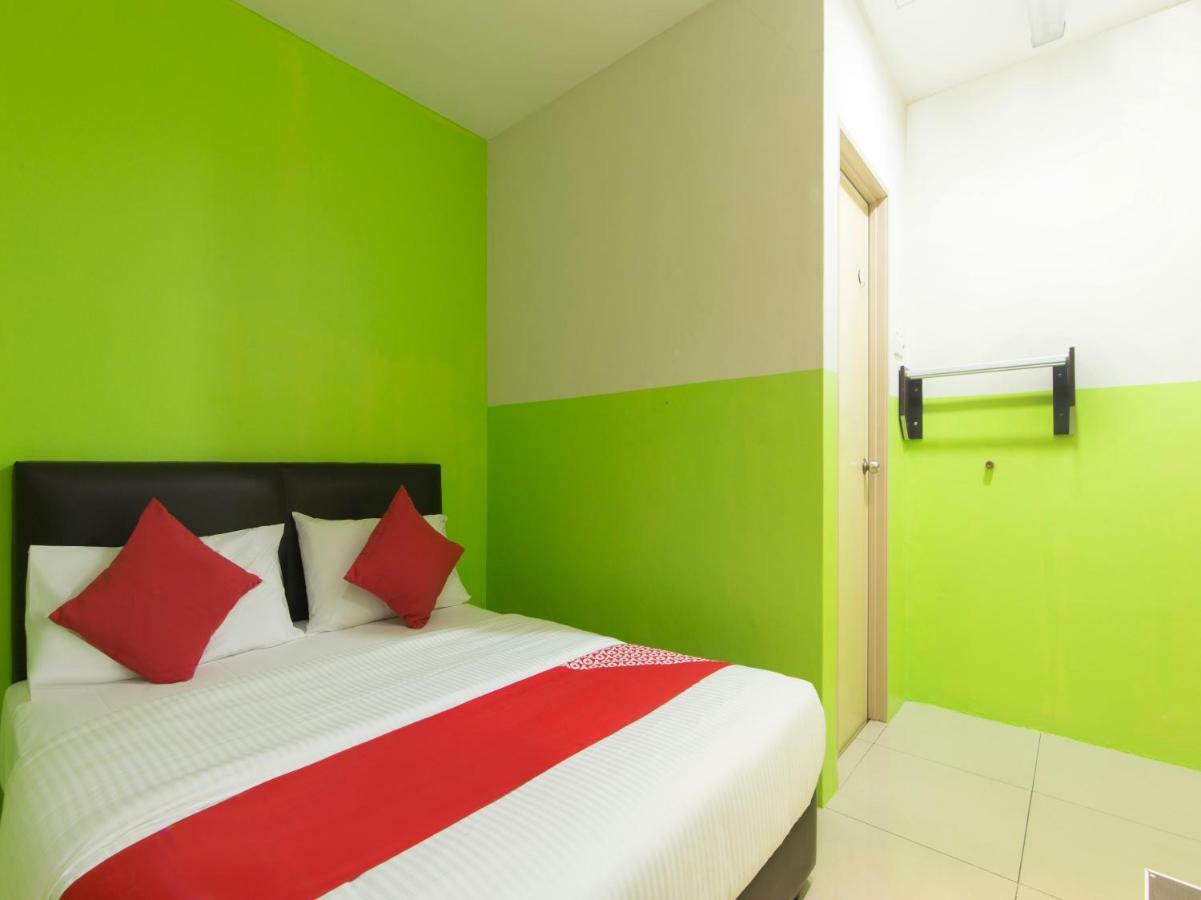 Oyo 44072 Mines Cempaka Hotel Нілай Екстер'єр фото